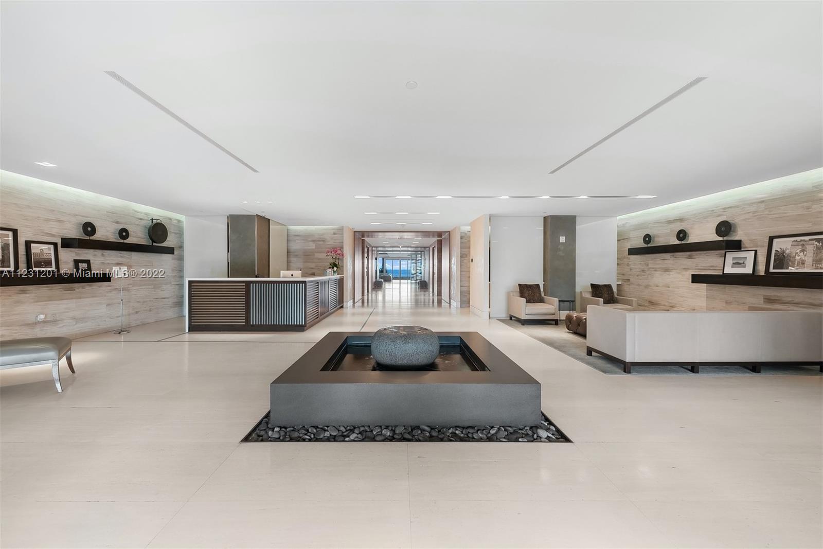 RESIDENCES AT VIZCAYA CON - Residential