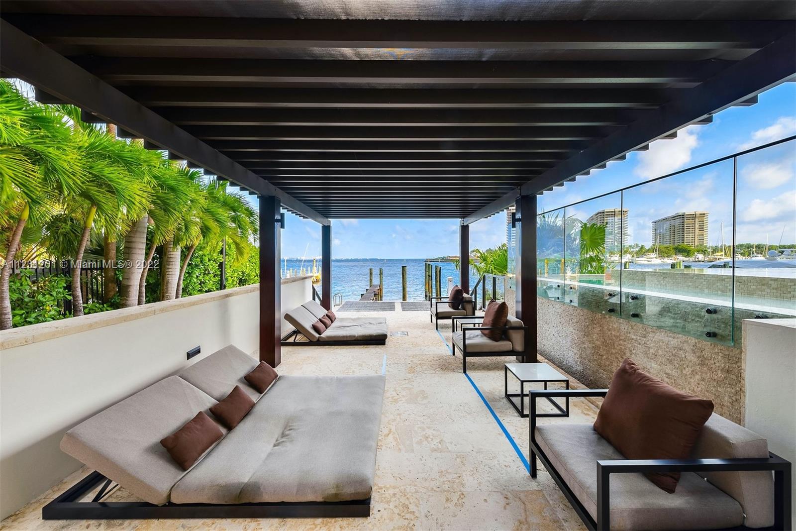 RESIDENCES AT VIZCAYA CON - Residential