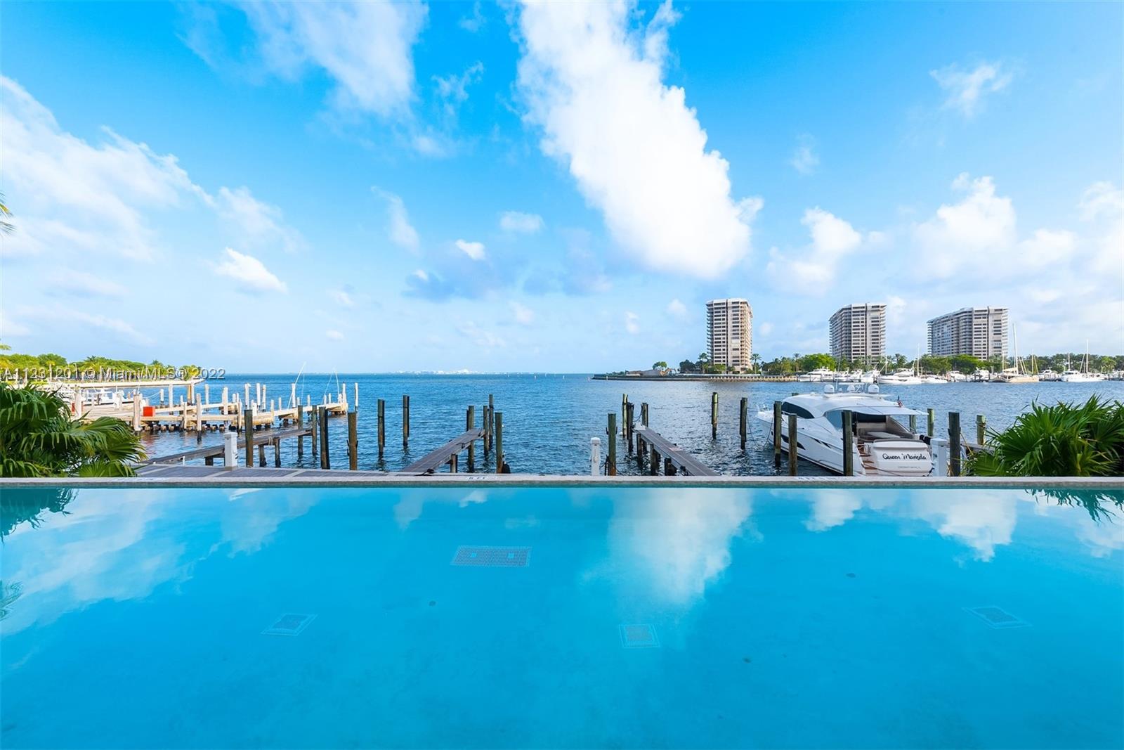 RESIDENCES AT VIZCAYA CON - Residential