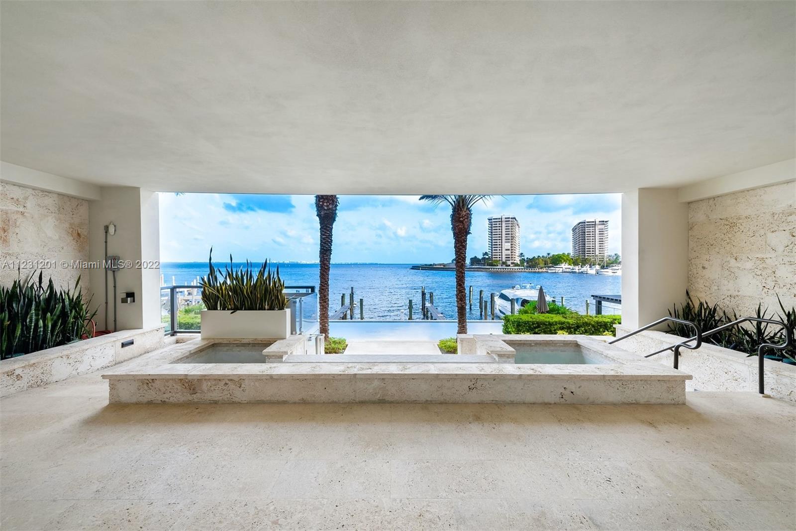 RESIDENCES AT VIZCAYA CON - Residential