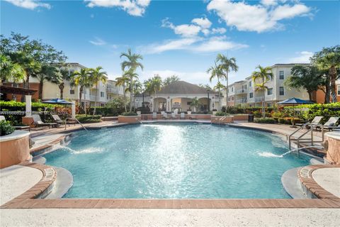 Condominium in West Palm Beach FL 9887 Baywinds Dr Dr.jpg