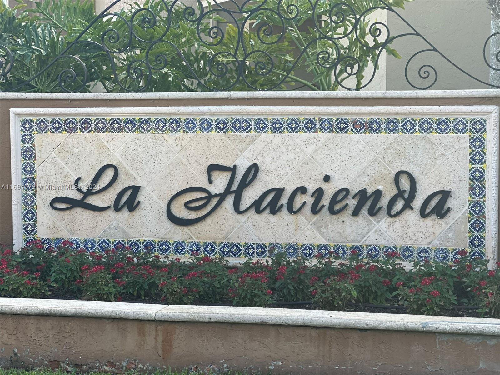 LA HACIENDA COUNTRY CLUB - Residential Lease