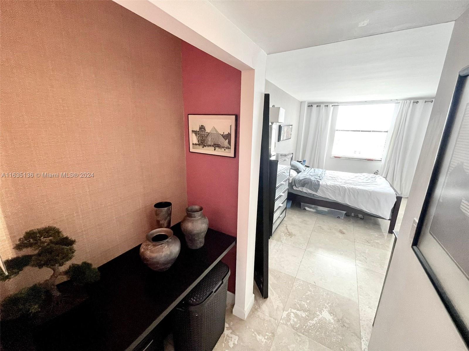 GREENWICH PH I CONDO - Residential