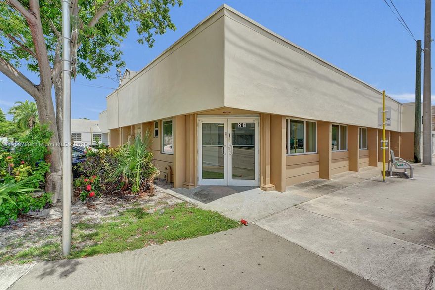 Two units are available for lease in prime Hallandale Beach, ideal for retail, office, or warehouse use. Unit 207 offers 850 SF at $30/SF +NNN, recently updated with lobby, bath, 4 offices perfect for medical, attorneys, finance, tech companies. Unit 201 offers huge 4,000 SF at $32/SF +NNN. Unit 201 spans two floors with 2,000 SF of open space on the main level and an additional 2,000 SF that includes a ground floor and mezzanine, making the possibilities for renting endless. The property provides strong visibility, ample on-site parking, signage opportunities, and easy access to US-1, I-95, and Aventura. Can join both units if necessary. Just need to personalize and move in immediately. 2 year lease minimum-NNN is $4.40 sq ft. Must have good credit. Quick application approval.
