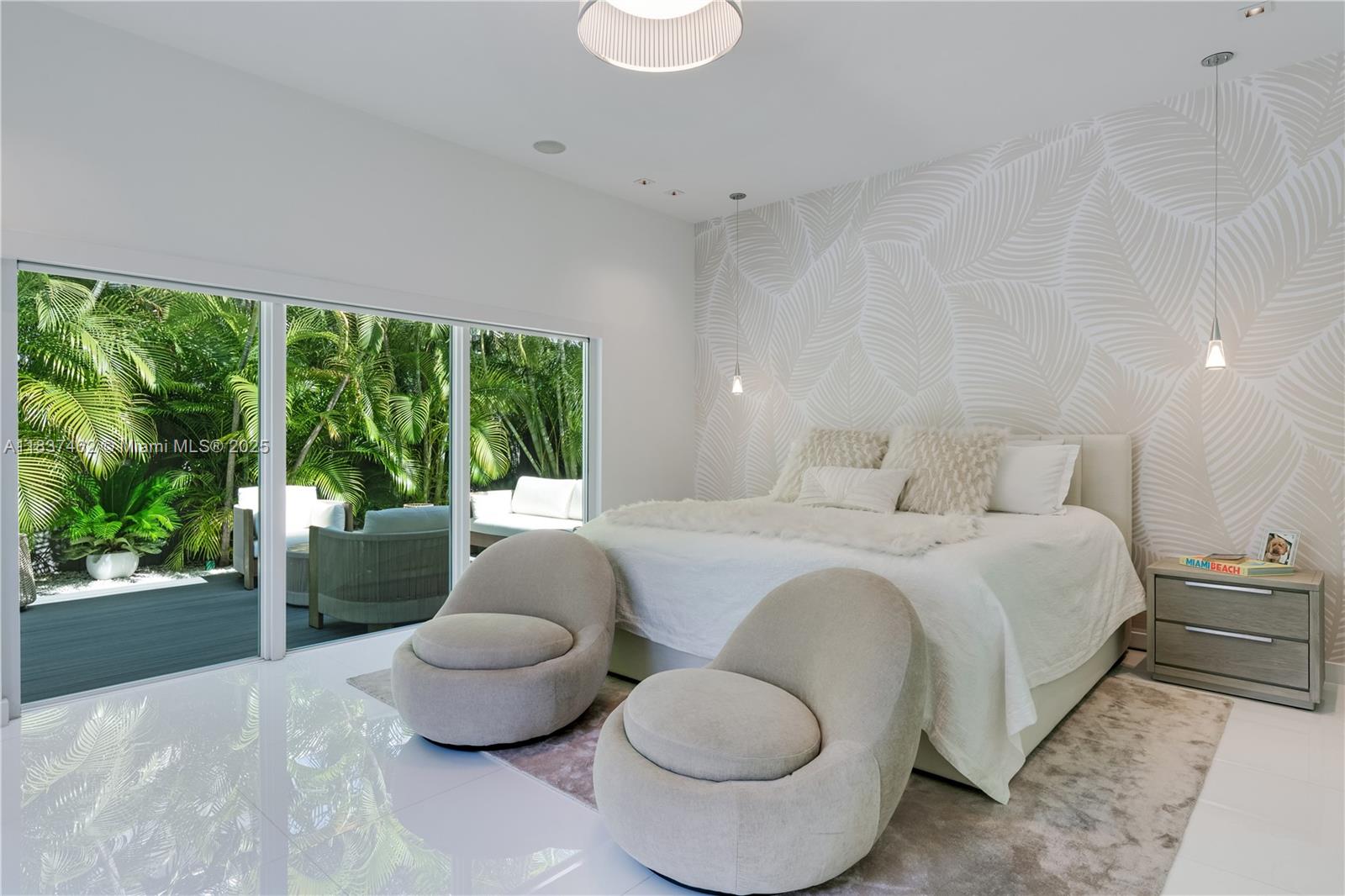 TROPICAL ISLE HOMES SUB 1 - Residential