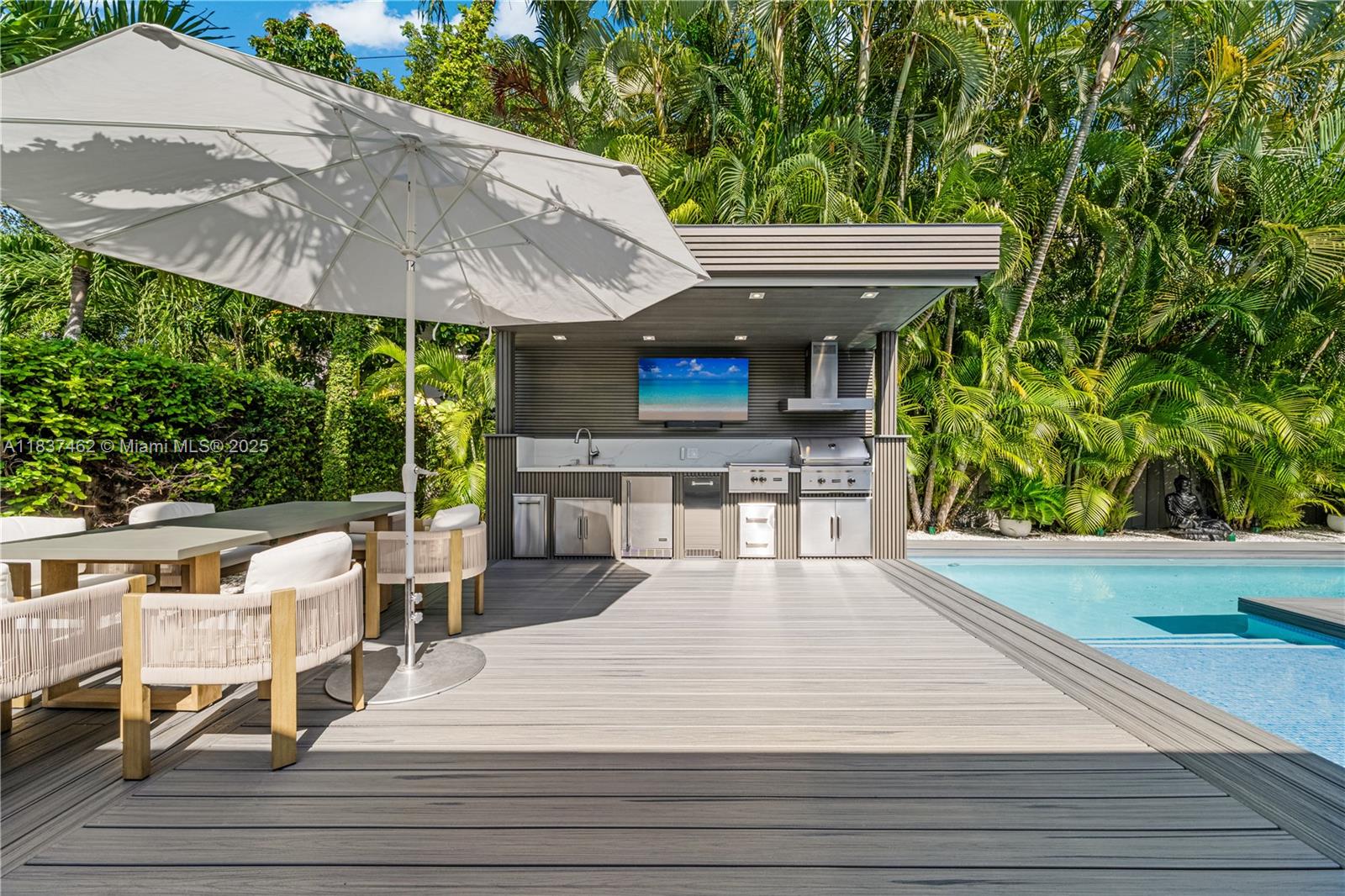 TROPICAL ISLE HOMES SUB 1 - Residential