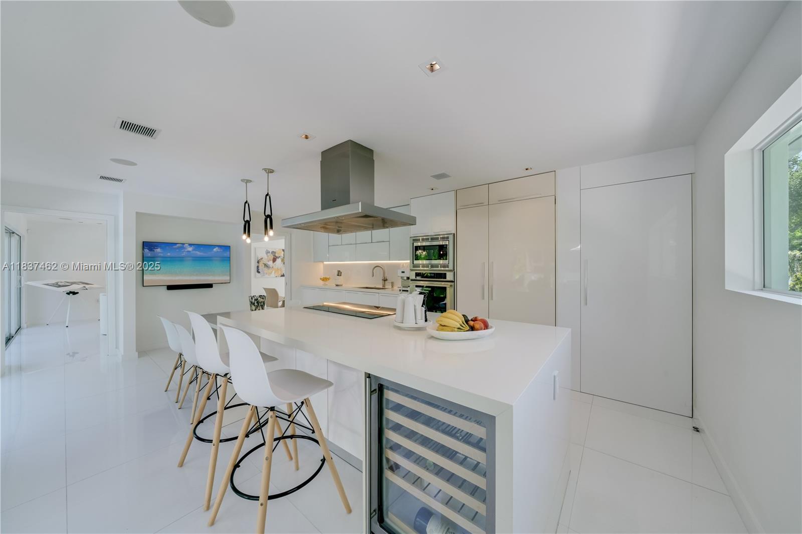 TROPICAL ISLE HOMES SUB 1 - Residential