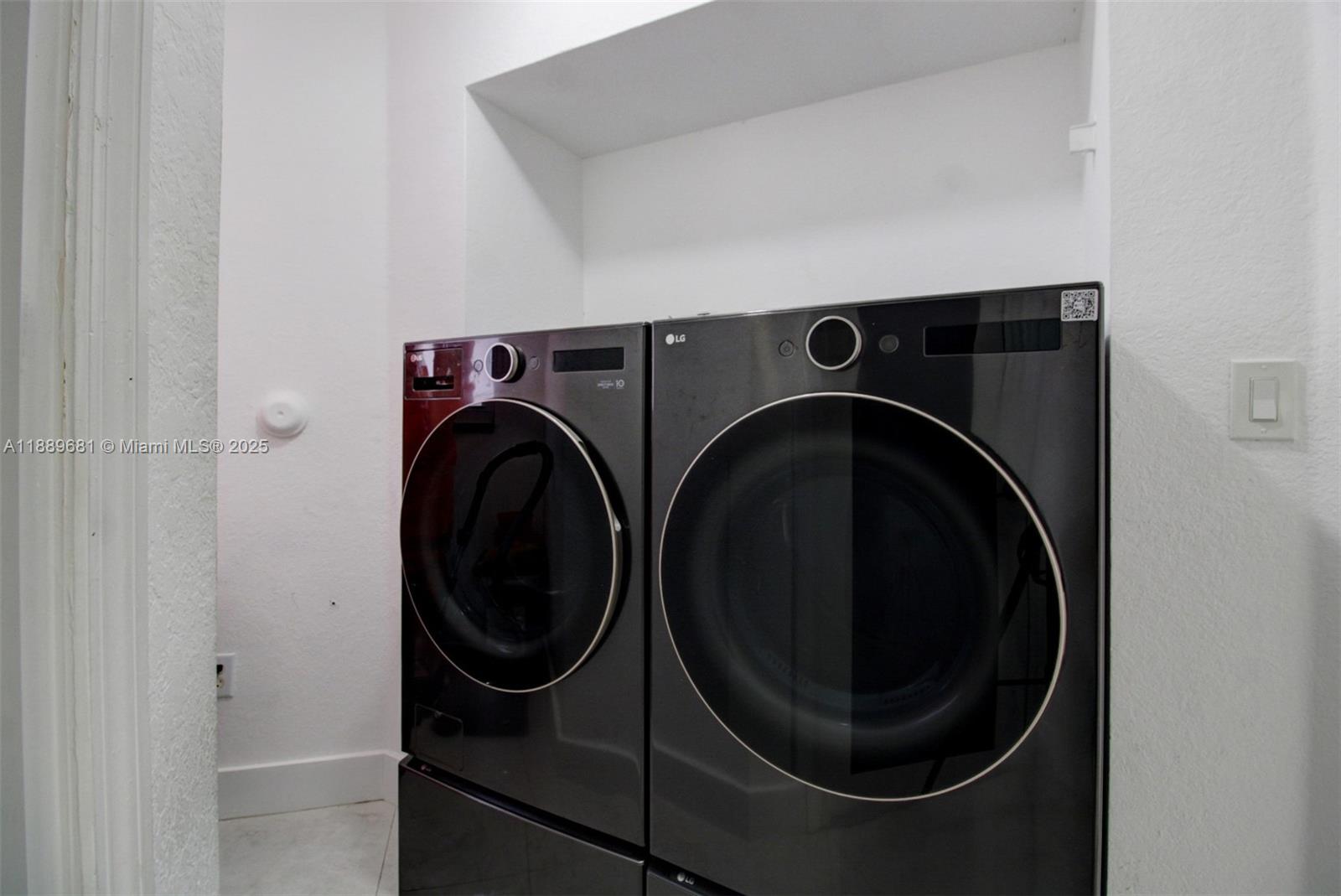 EGRET LAKES ESTATES SECT - Residential