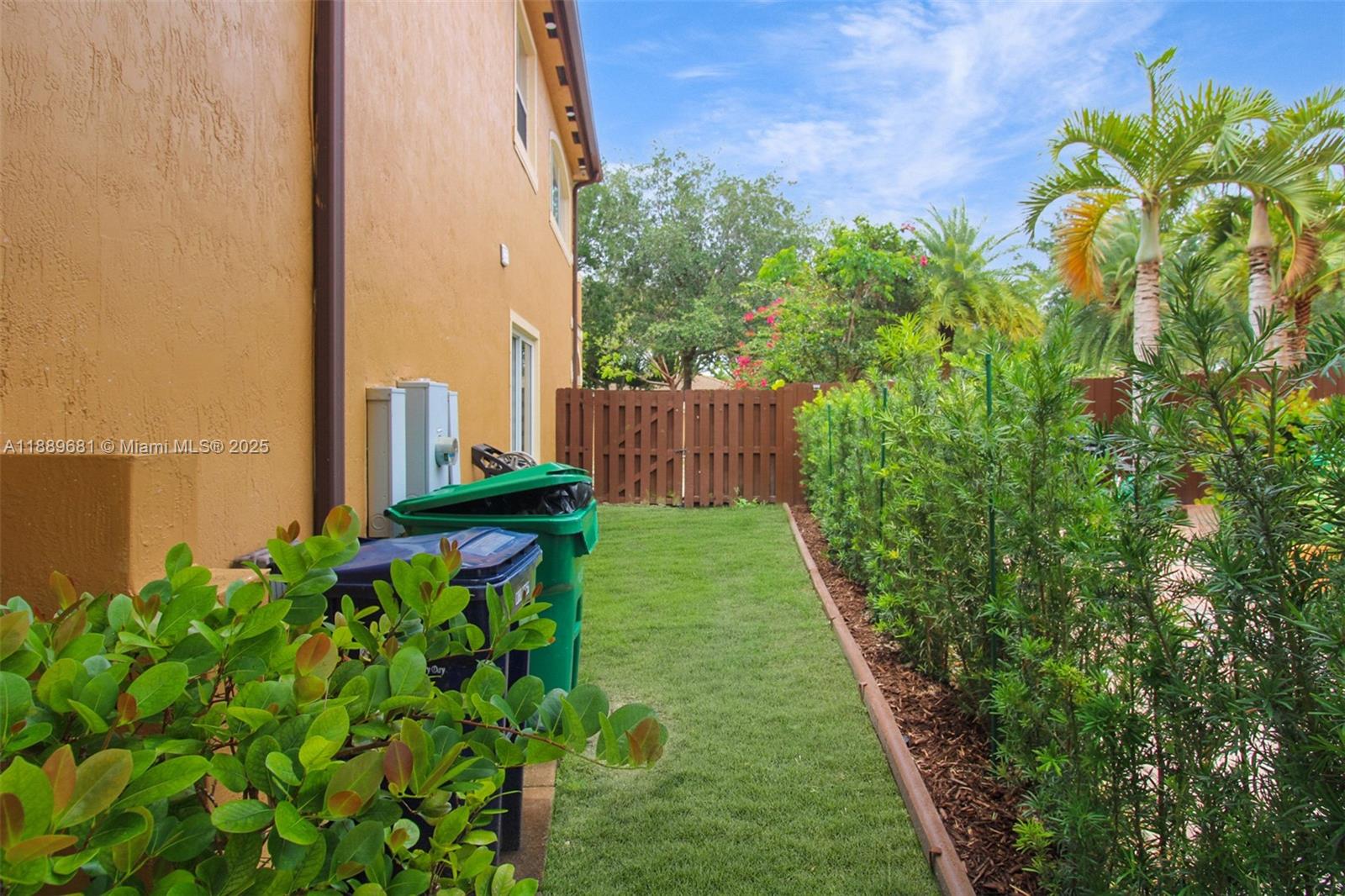 EGRET LAKES ESTATES SECT - Residential