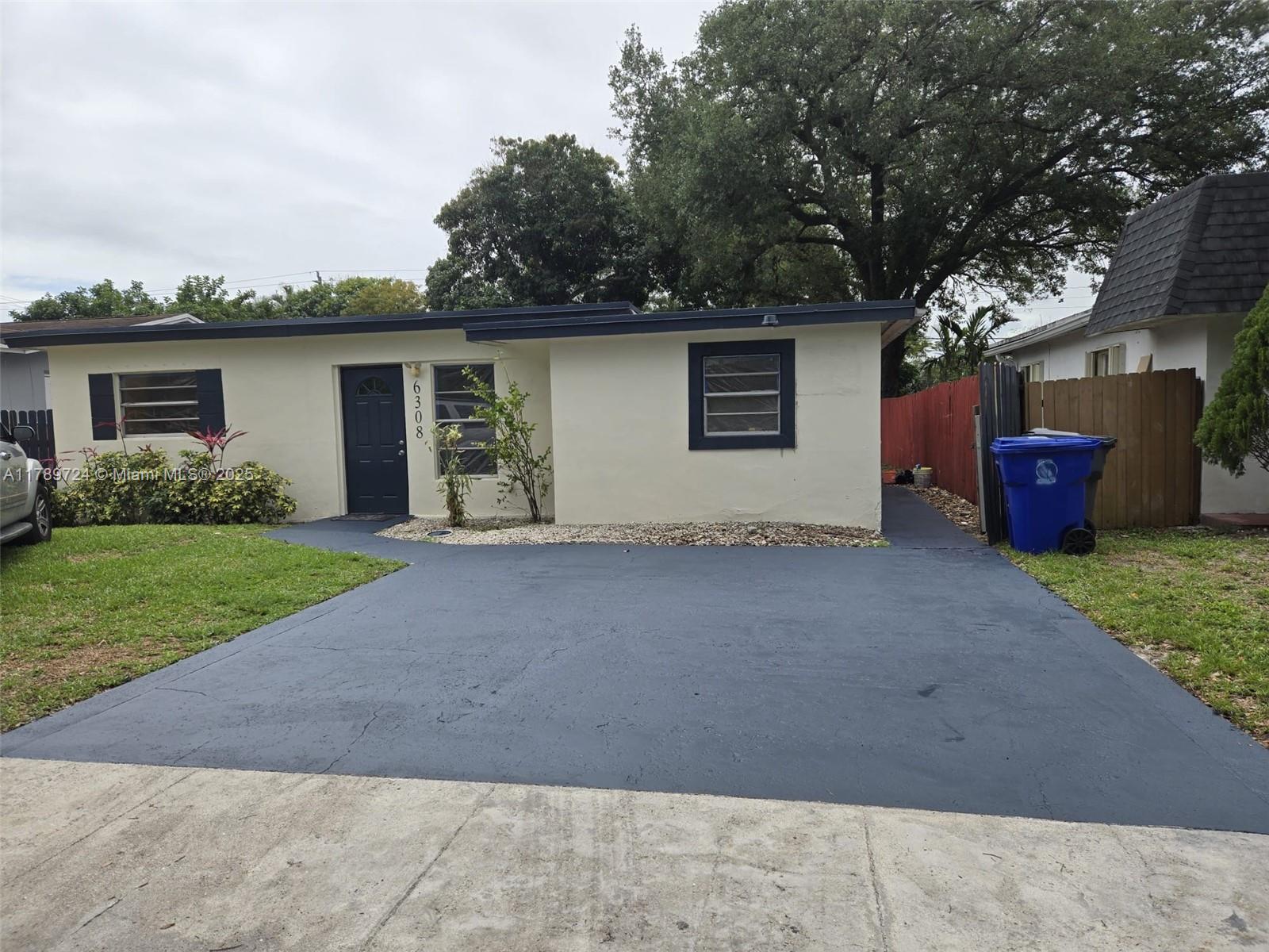 Property for Sale at 6308 Cleveland St, Hollywood, Broward County, Florida - Bedrooms: 3 
Bathrooms: 2  - $445,000