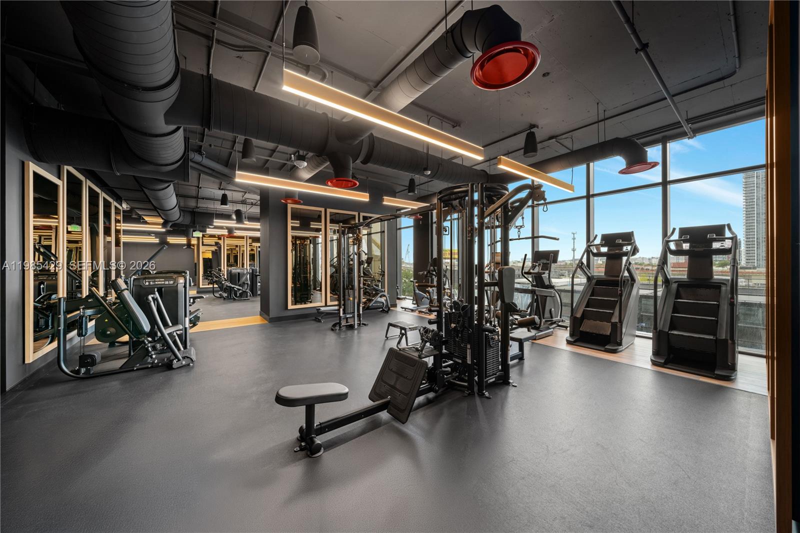 ELEVEN HOTEL AND RESIDENCE - Residential