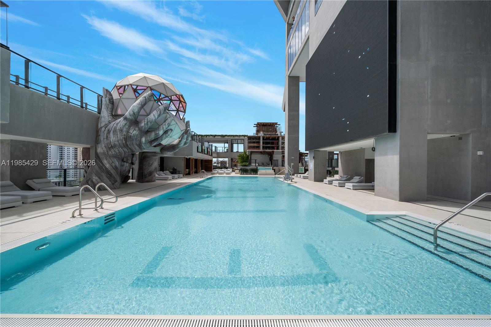 ELEVEN HOTEL AND RESIDENCE - Residential