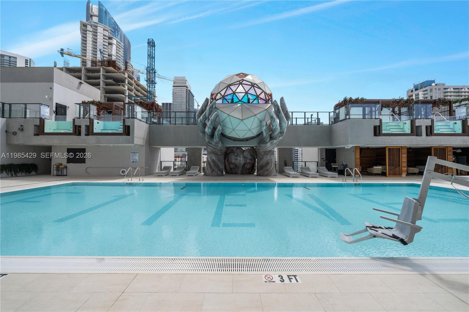 ELEVEN HOTEL AND RESIDENCE - Residential