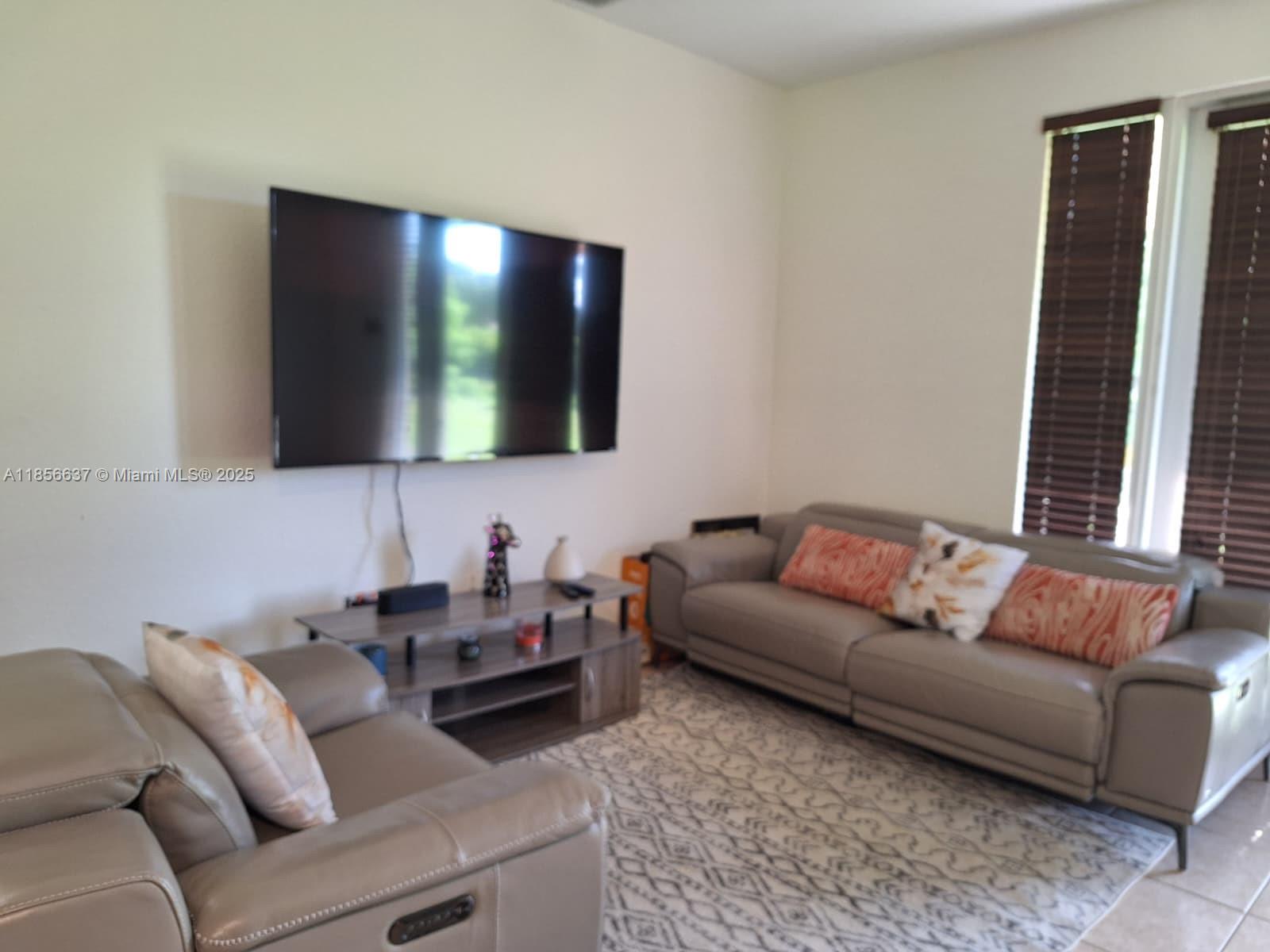 Beautiful 2/1 with water, electricity, and Wi-Fi included! This charming home is located in a quiet, well-kept neighborhood with easy access to major highways. It features two bedrooms, one bathroom, access to the backyard, and a washer and dryer for your convenience. With all utilities covered, it’s the perfect opportunity to save money on rent. Requirements include a clean background, no evictions, good credit, and proof of income. Contact me today for showing!