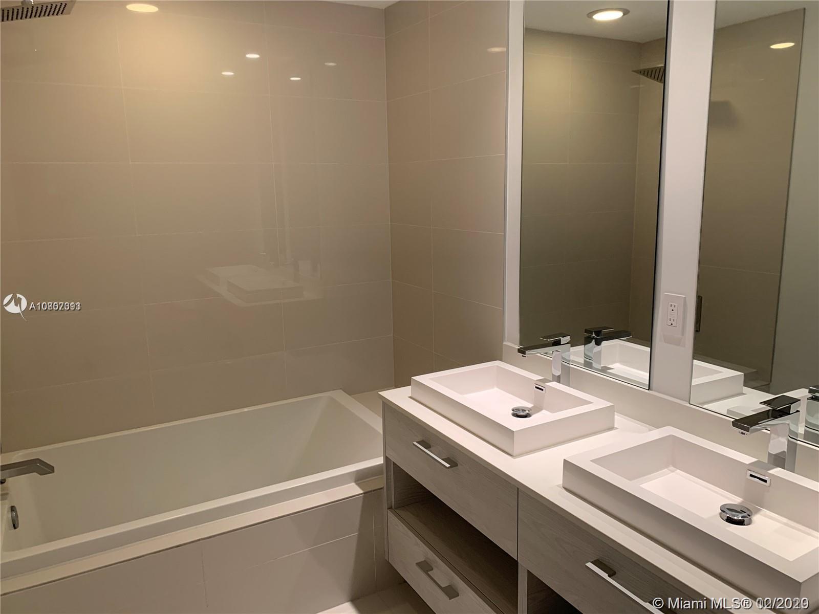 BRICKELL HEIGHTS EAST CON - Residential Lease