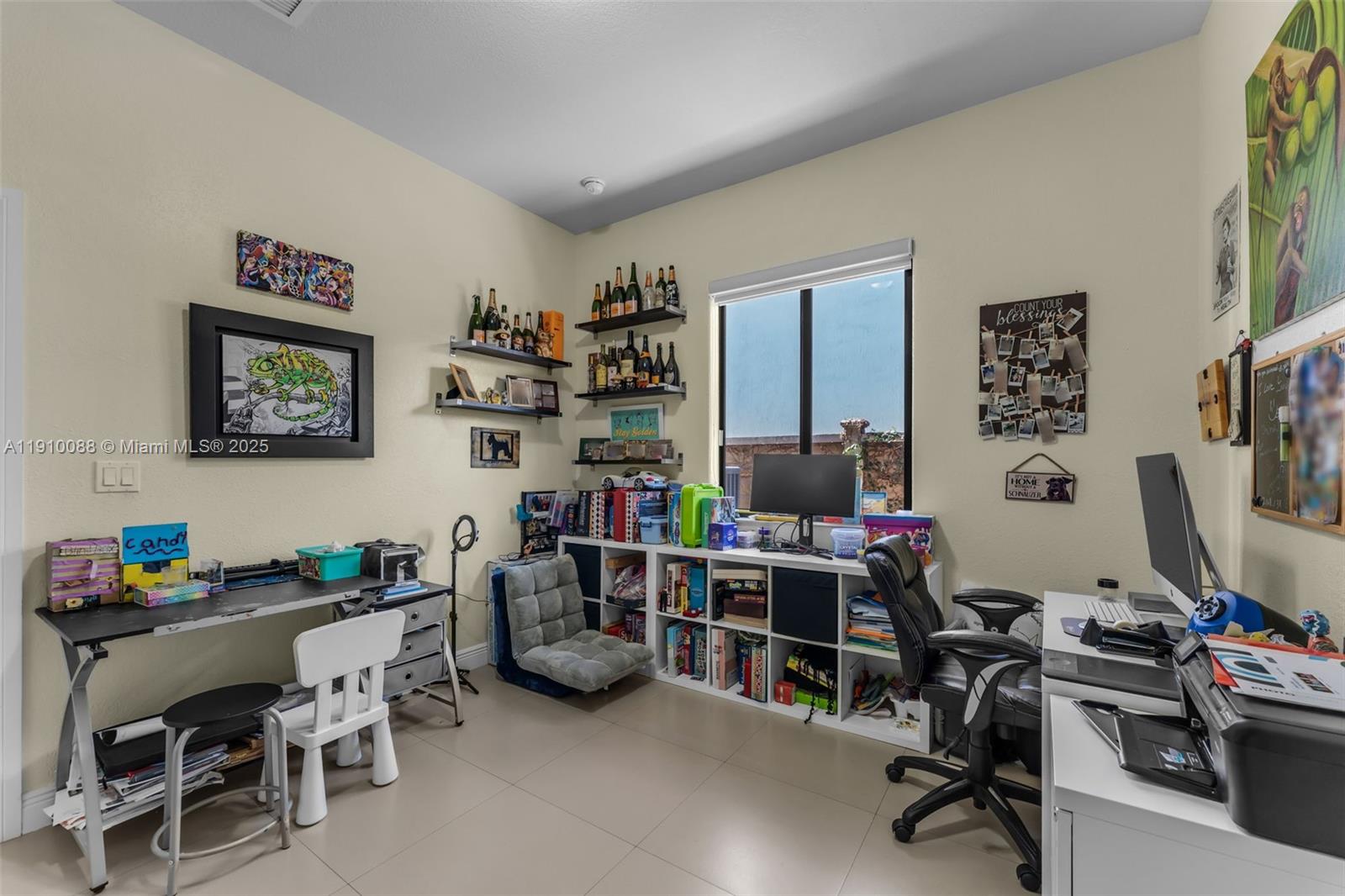 MANDYS ESTATES - Residential