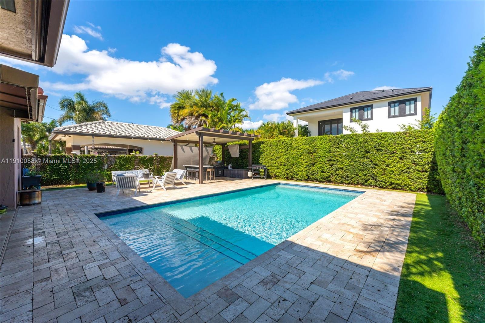 MANDYS ESTATES - Residential