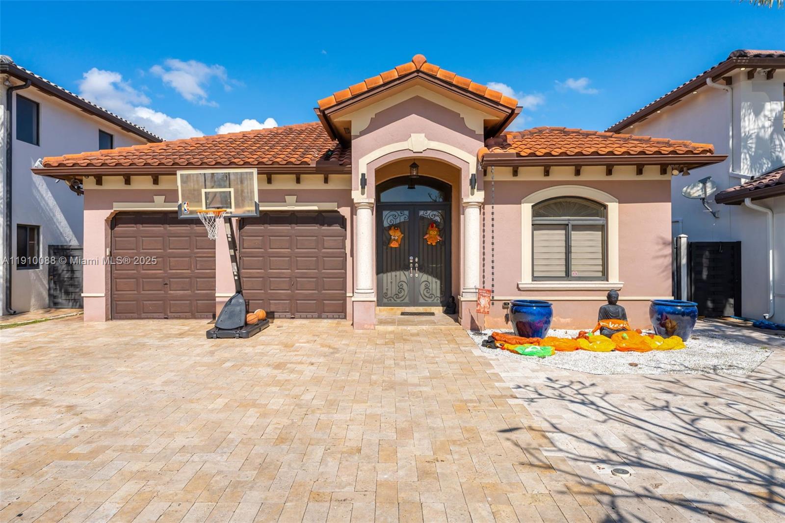 MANDYS ESTATES - Residential