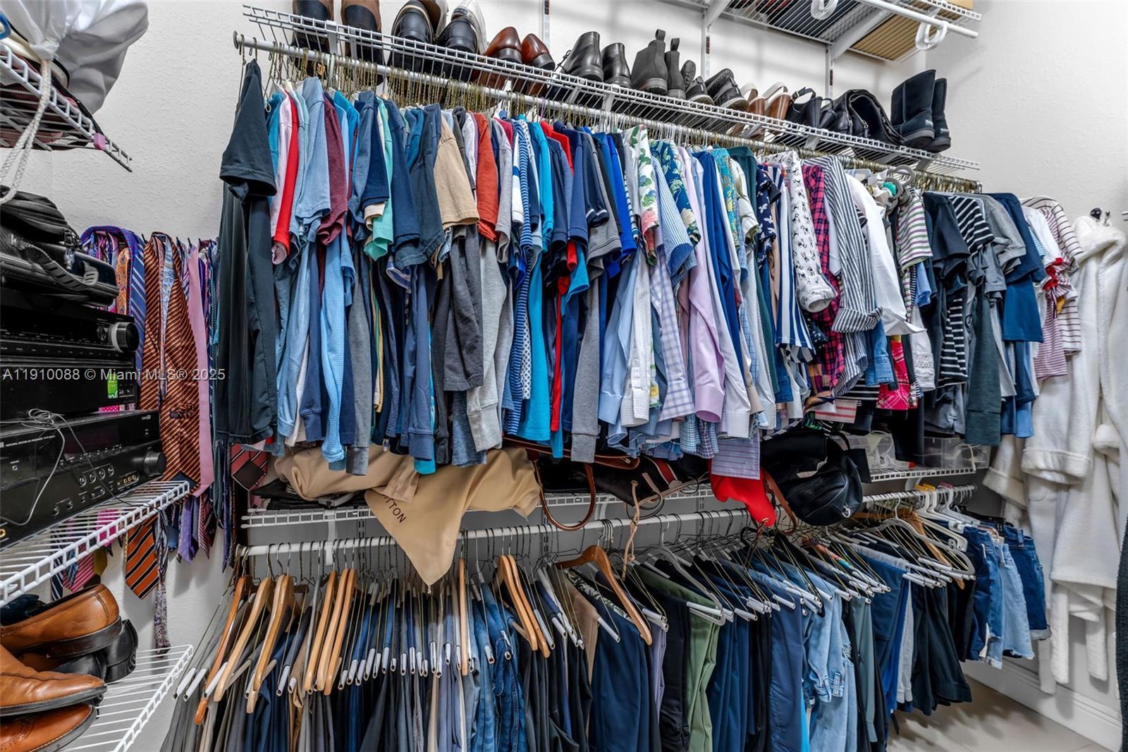 MANDYS ESTATES - Residential