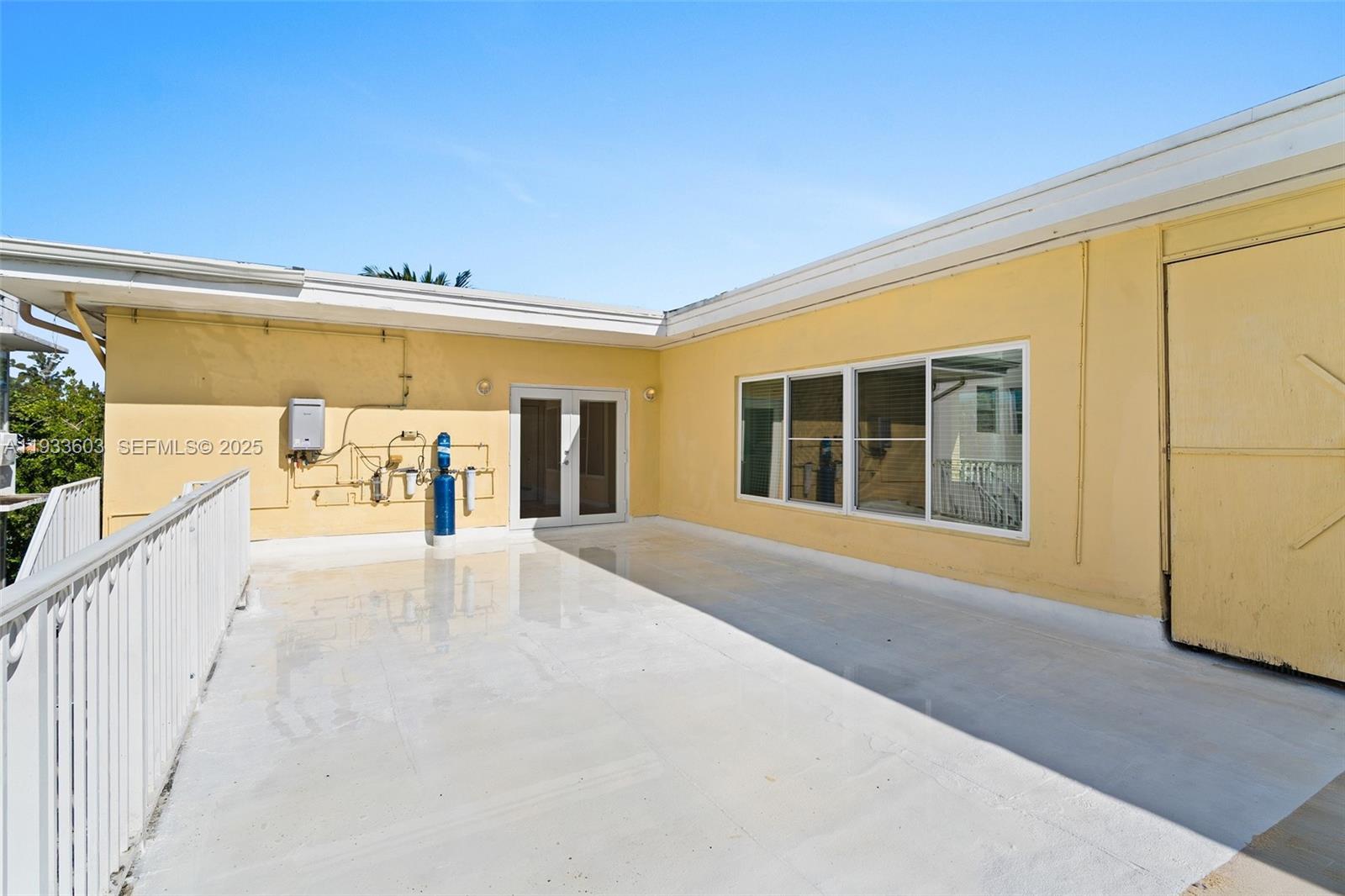 1925 CALAIS DRIVE A CONDO - Residential