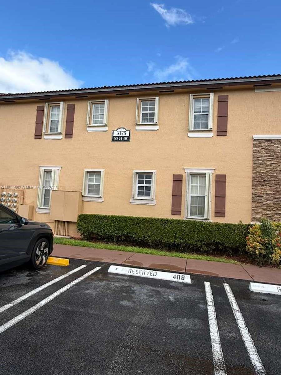 VILLAS AT CARMEL CONDO NO - Residential