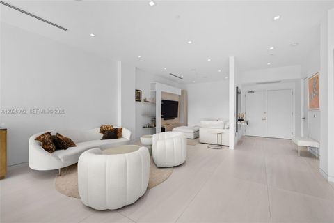 Tiny photo for 16500 Collins Ave #TH-8, Sunny Isles Beach, FL 33160 (MLS # A12026922)