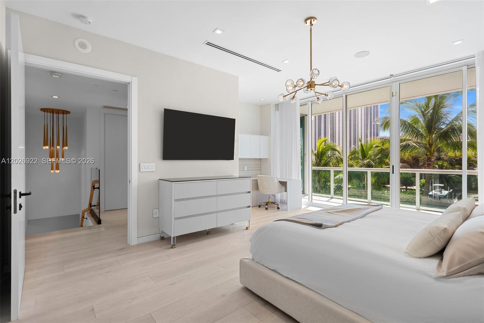 OCEANIA V CONDO - Residential