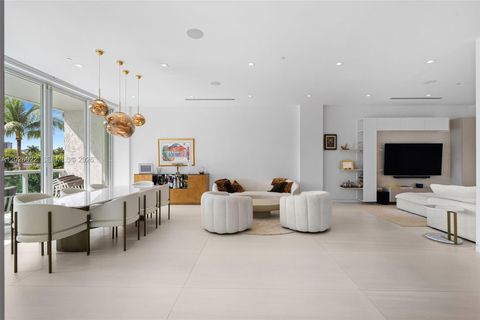 Tiny photo for 16500 Collins Ave #TH-8, Sunny Isles Beach, FL 33160 (MLS # A12026922)