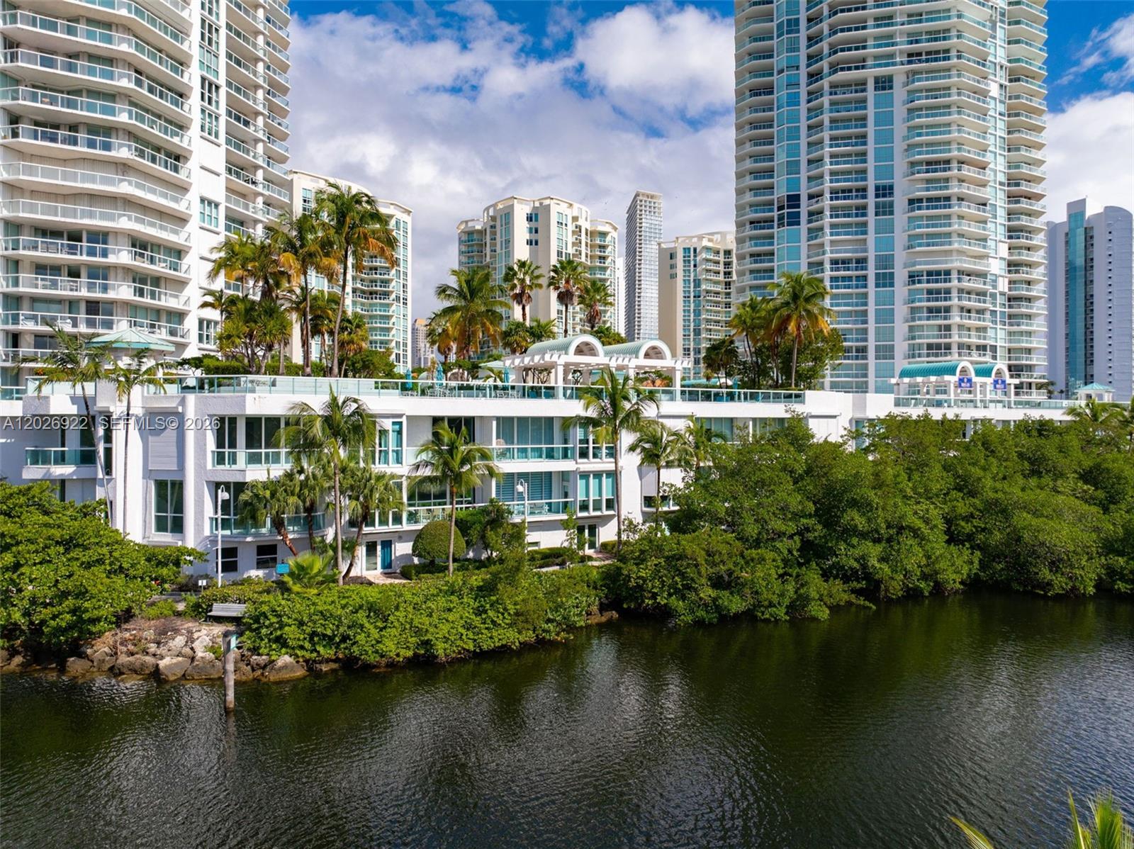 OCEANIA V CONDO - Residential