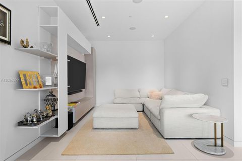 Tiny photo for 16500 Collins Ave #TH-8, Sunny Isles Beach, FL 33160 (MLS # A12026922)