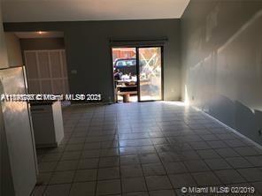 ORCHARD LAKE TOWN HOUSES - Residential Lease
