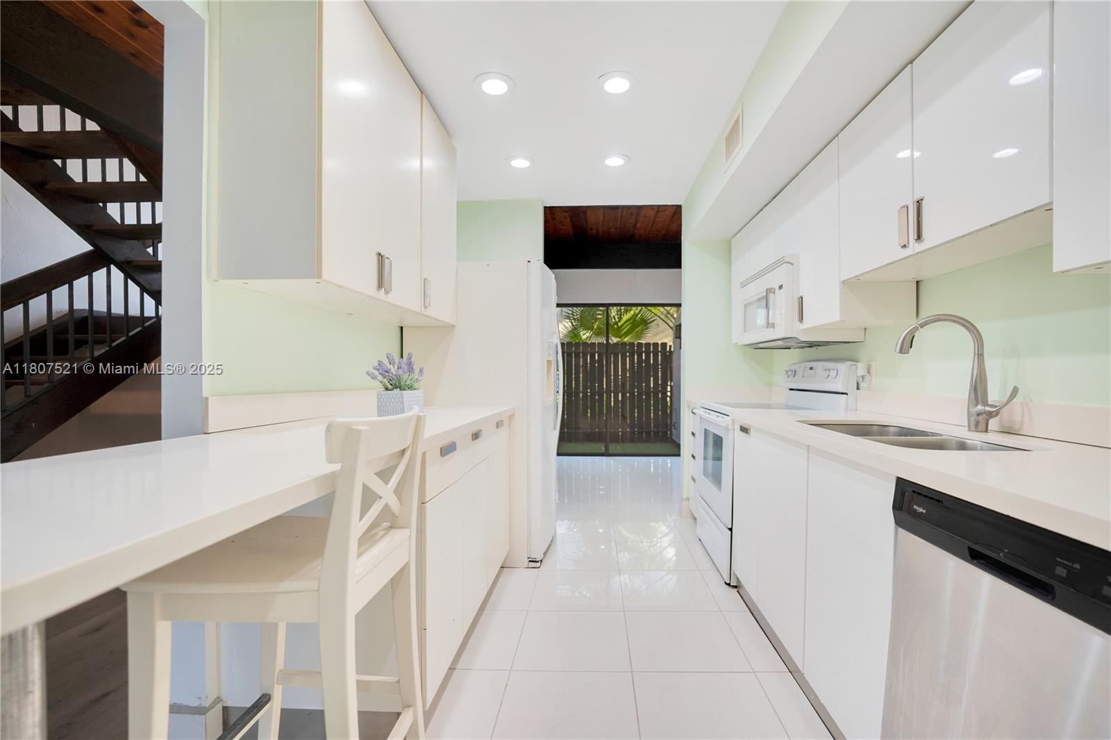 RIVERWOOD SEC 3 - Residential