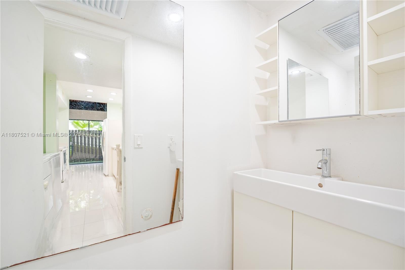 RIVERWOOD SEC 3 - Residential