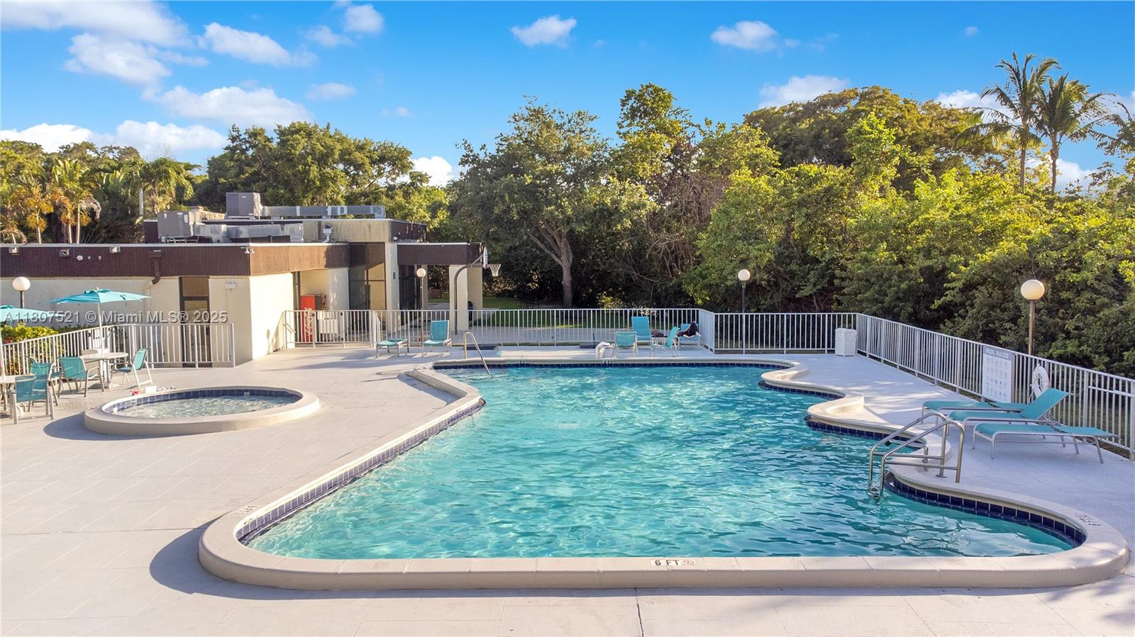 RIVERWOOD SEC 3 - Residential