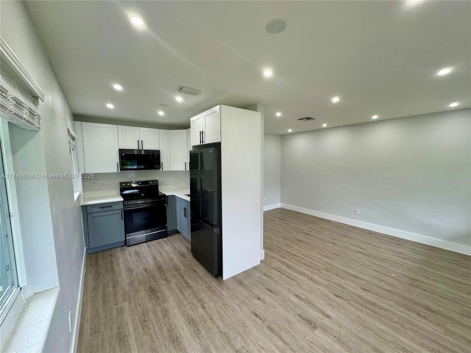 DEVONSHIRE - Residential Income