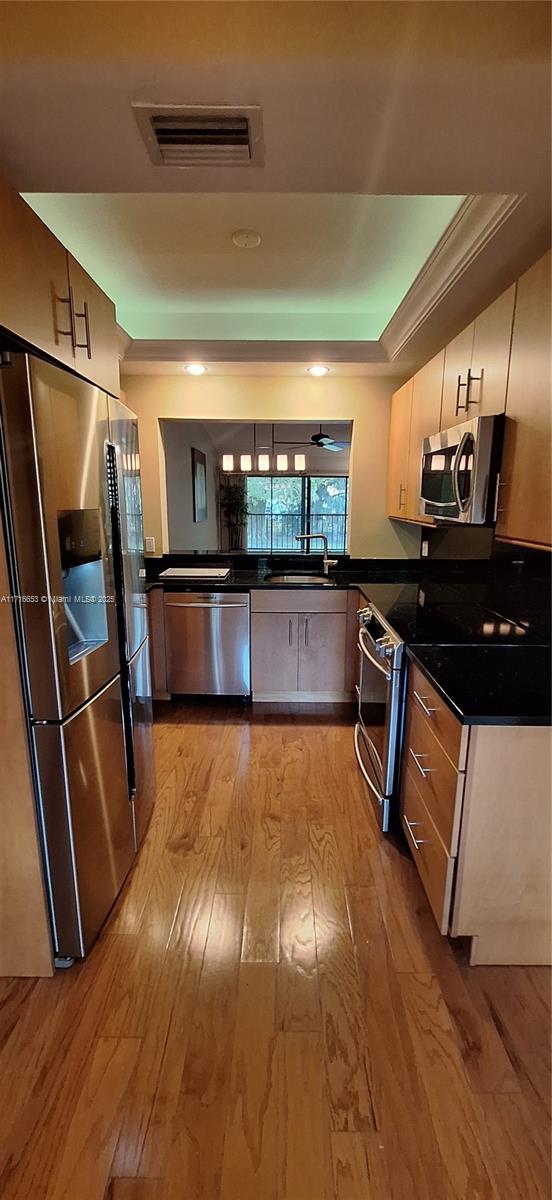 BOCA DELRAY I-III CONDO S - Residential Lease