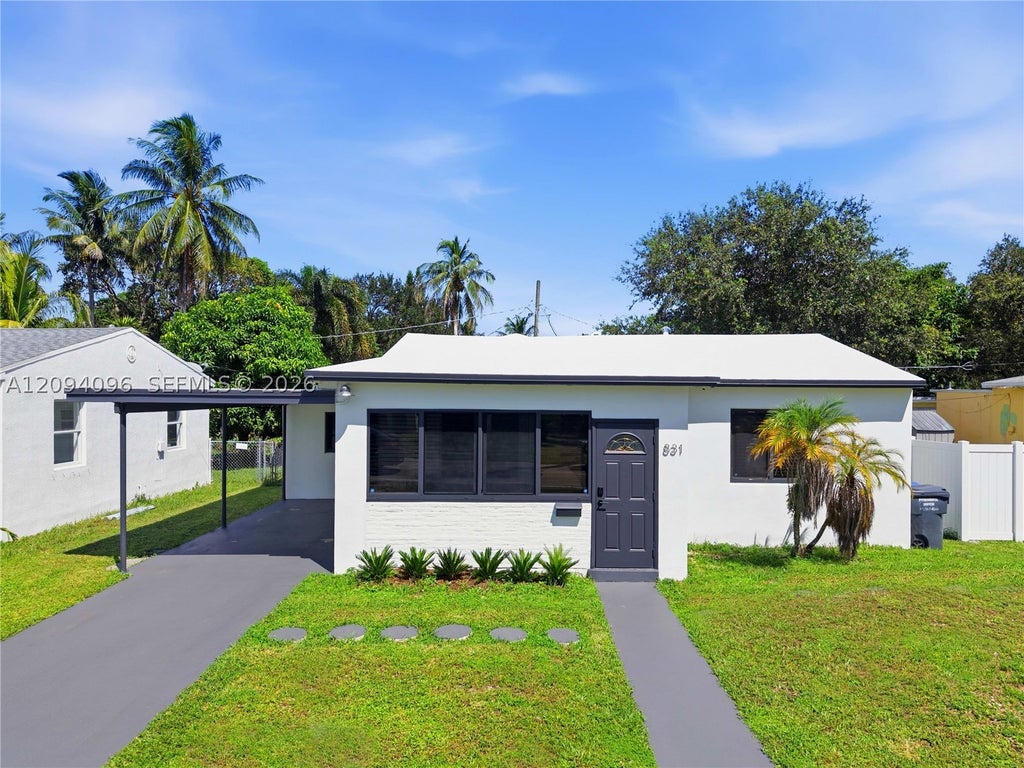 Photo of Hollywood, FL 33020 (MLS # A12094096)
