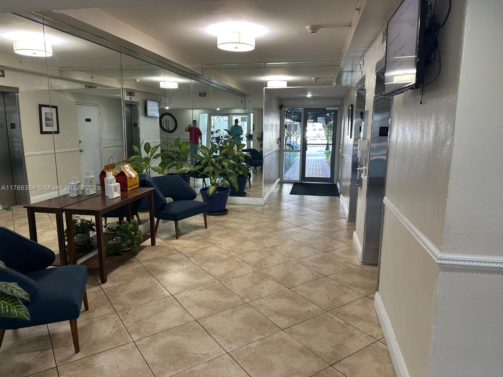 VECINO DEL MAR CONDO - Residential