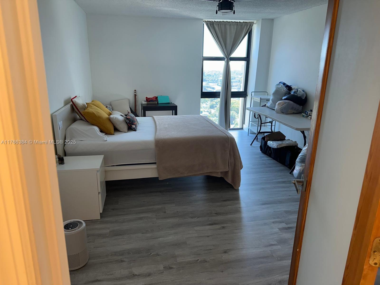 VECINO DEL MAR CONDO - Residential