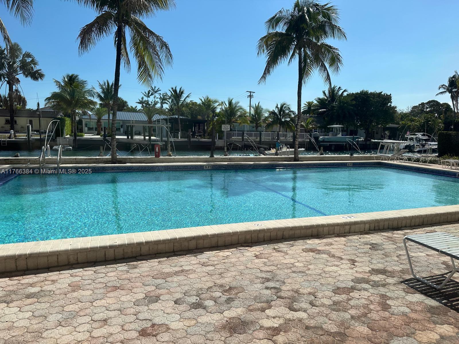 VECINO DEL MAR CONDO - Residential
