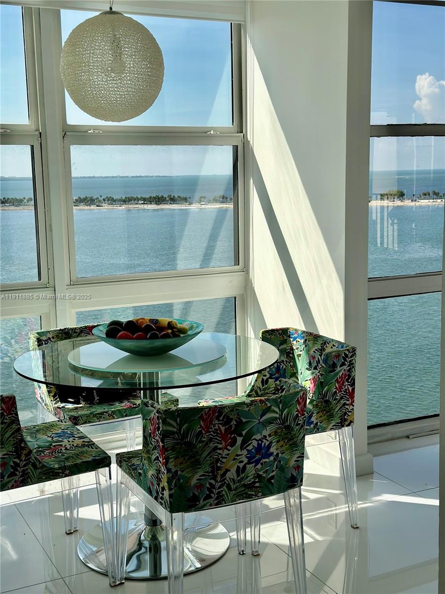 BRICKELL PLACE CONDO - Residential