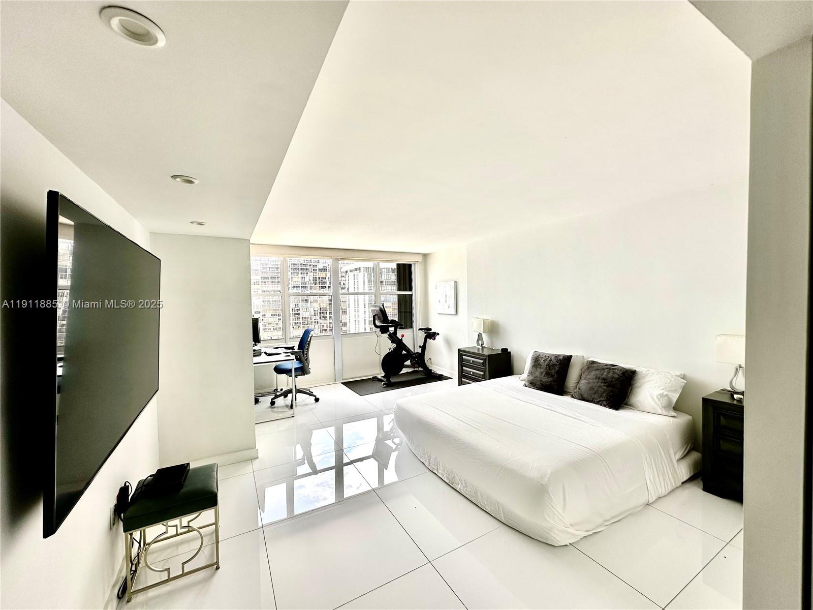 BRICKELL PLACE CONDO - Residential
