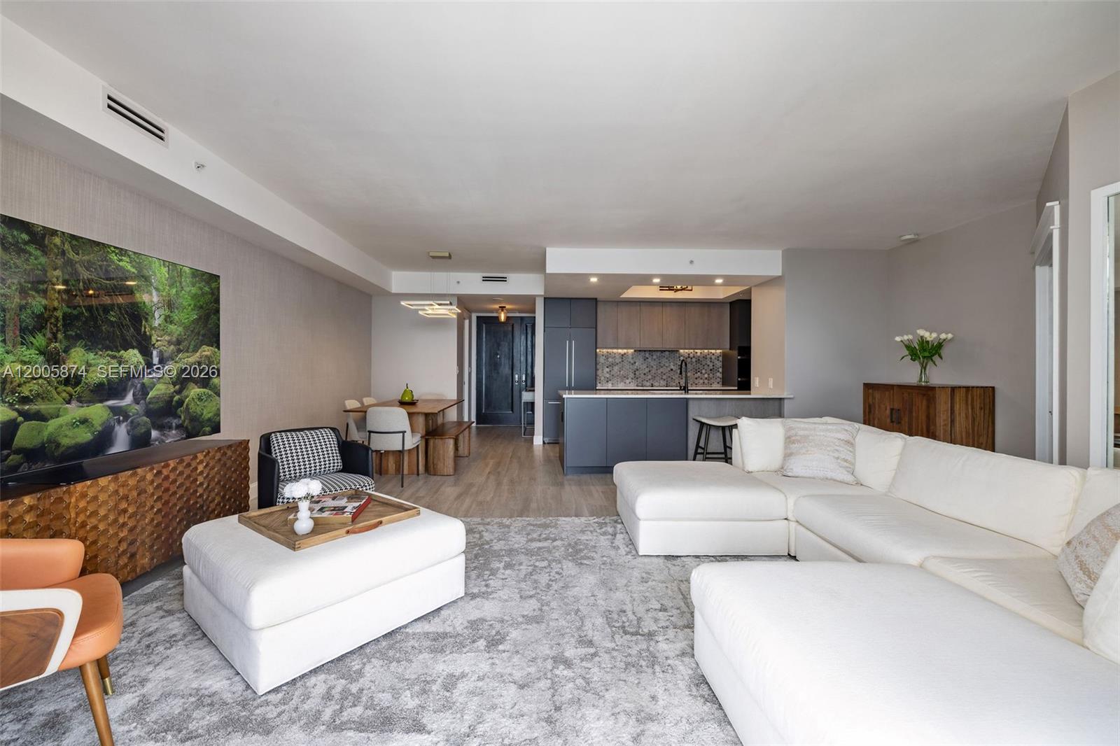 THREE TEQUESTA POINT COND - Residential