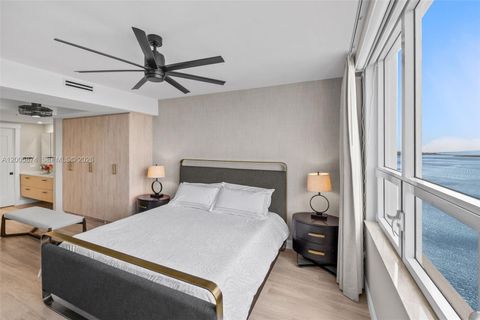 Tiny photo for 848 Brickell Key Dr #3403, Miami, FL 33131 (MLS # A12005874)