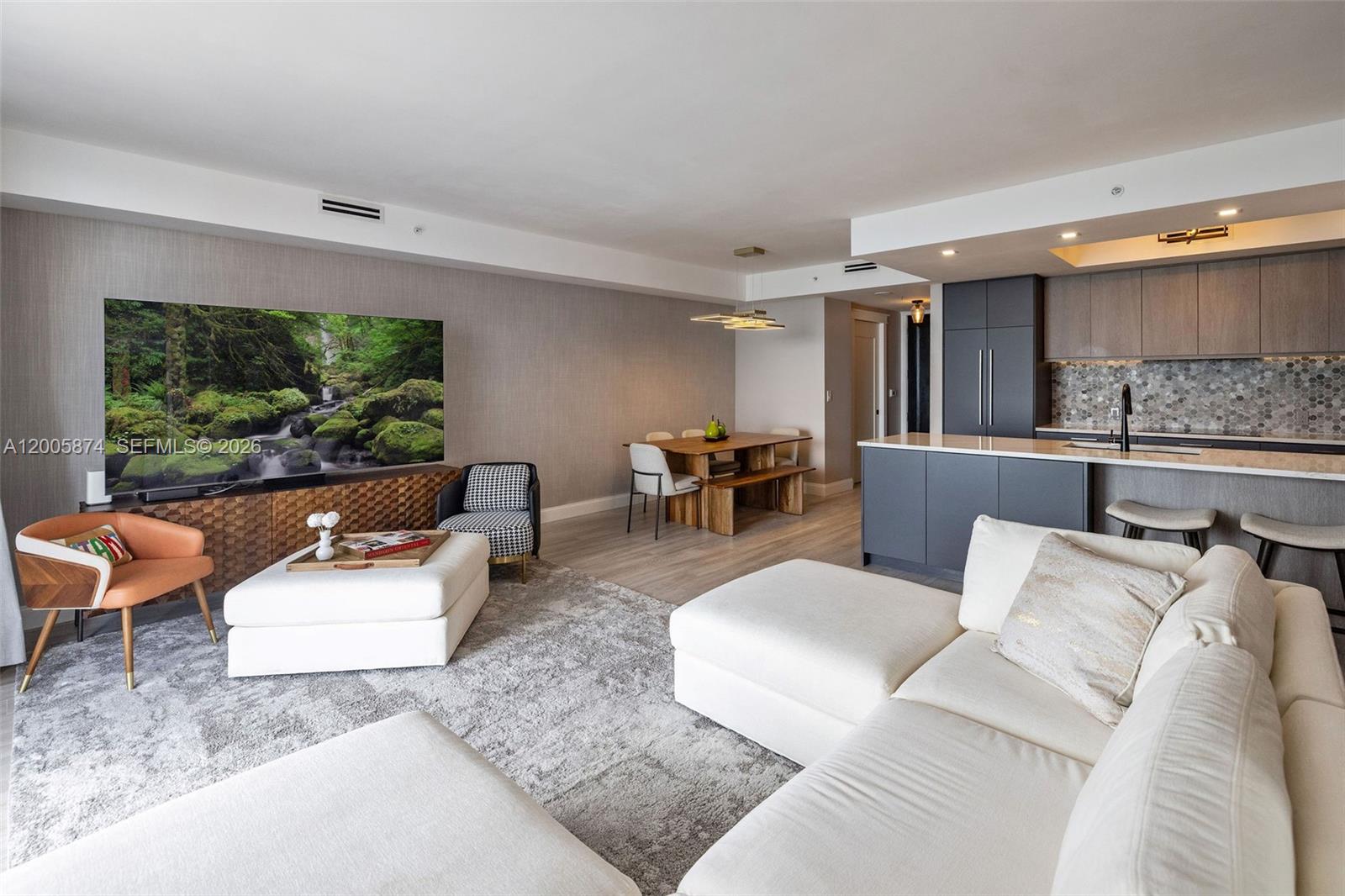 THREE TEQUESTA POINT COND - Residential