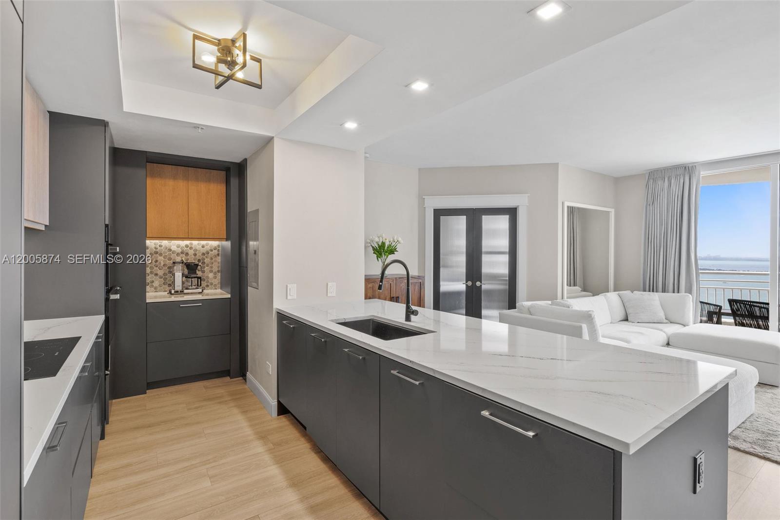 THREE TEQUESTA POINT COND - Residential