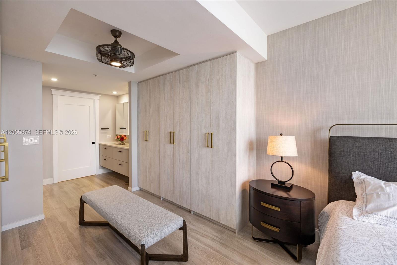 THREE TEQUESTA POINT COND - Residential