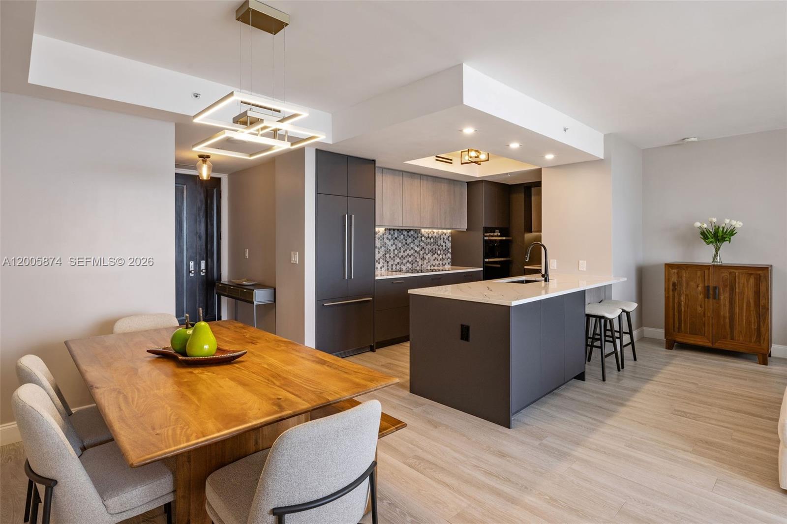 THREE TEQUESTA POINT COND - Residential