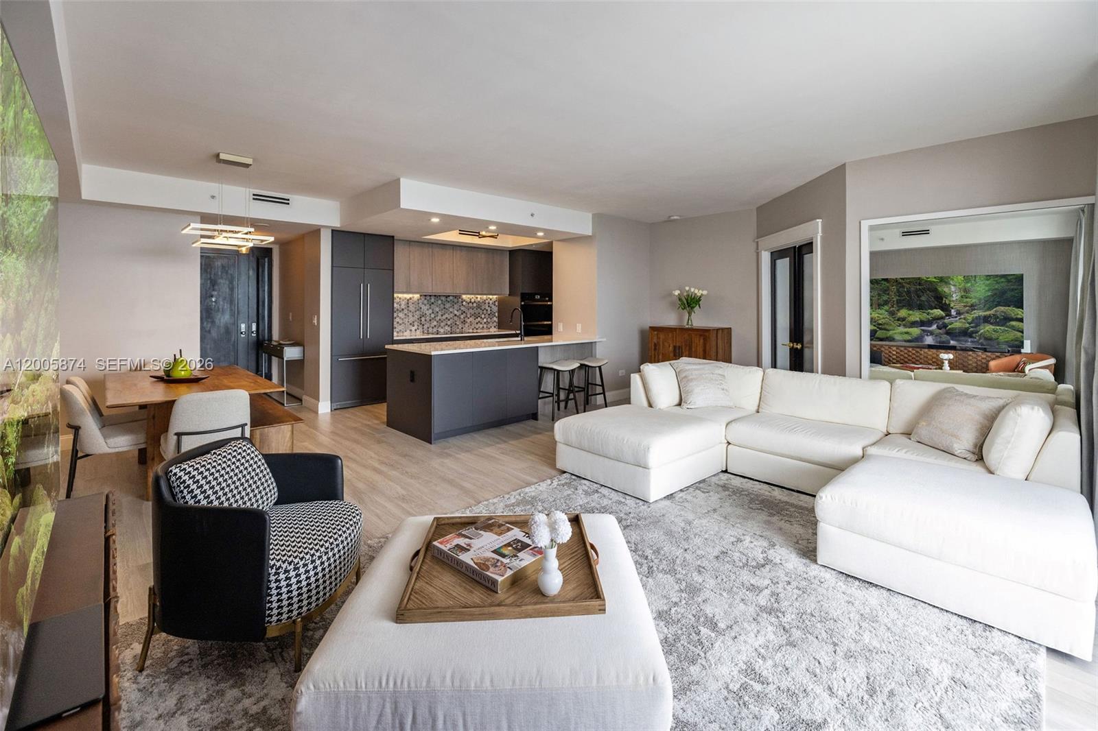 THREE TEQUESTA POINT COND - Residential