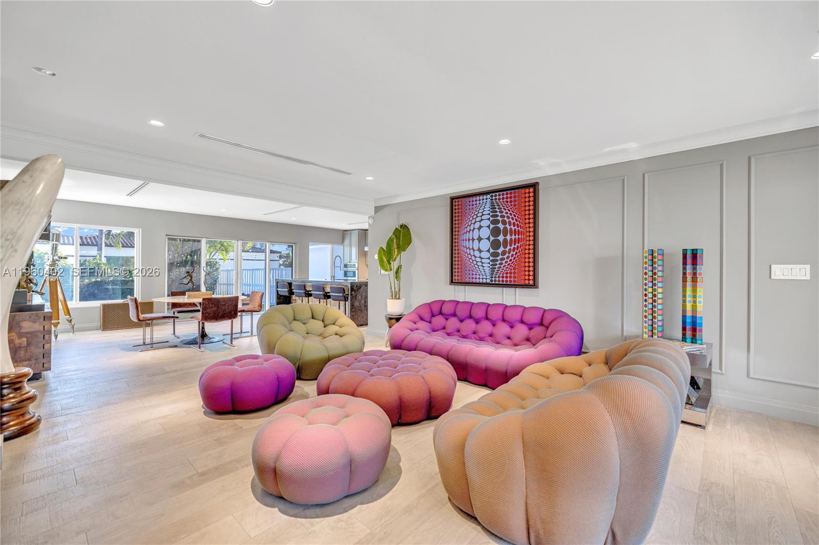 HOLLYWOOD LAKES SECTION - Residential Lease